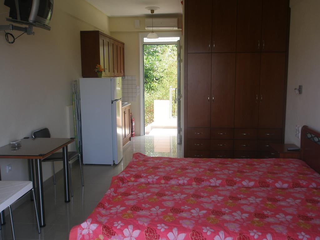 Golden Sun Apartment Rovies Luaran gambar