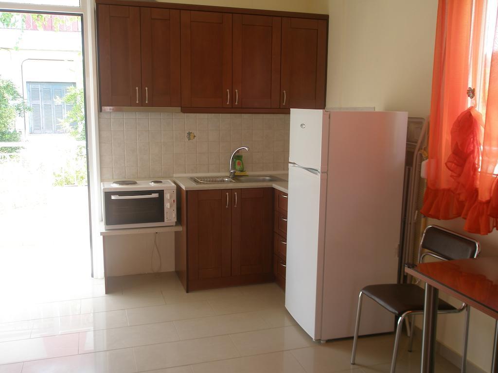 Golden Sun Apartment Rovies Luaran gambar